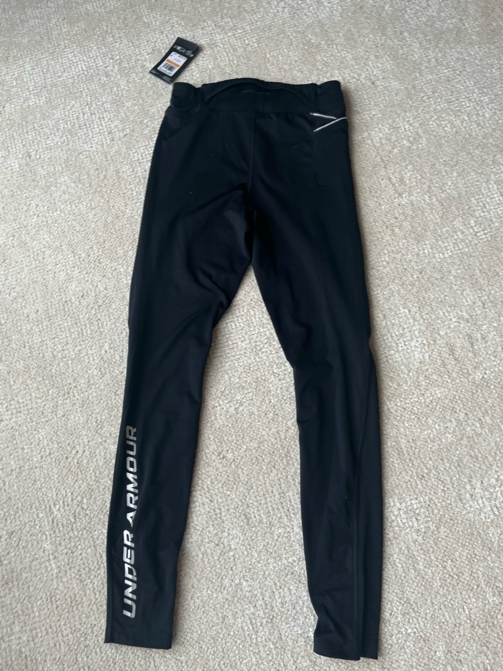 Ladies Under Armour compression tights nwt